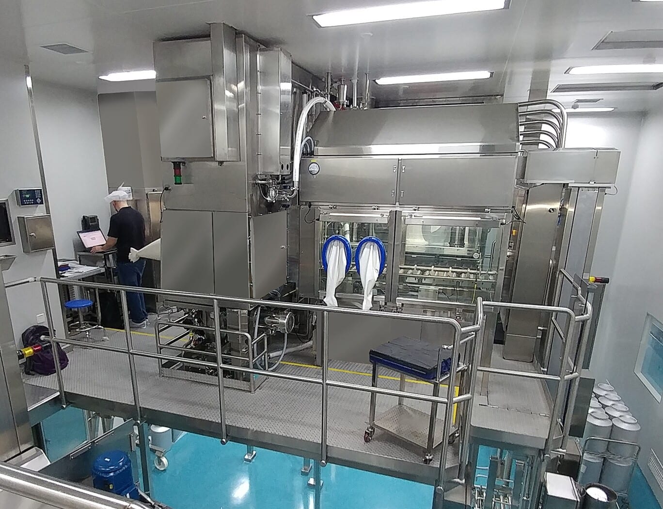 Aseptic Powder Dispensing and Blending System Custom Powder Systems